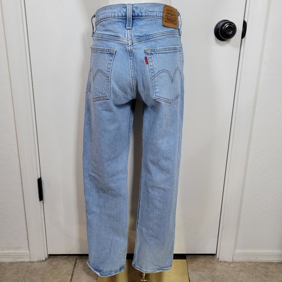Levi’s Premium Wedgie Straight Jeans Size 27 Button Fly Medium Wash High Rise - Picture 6 of 9